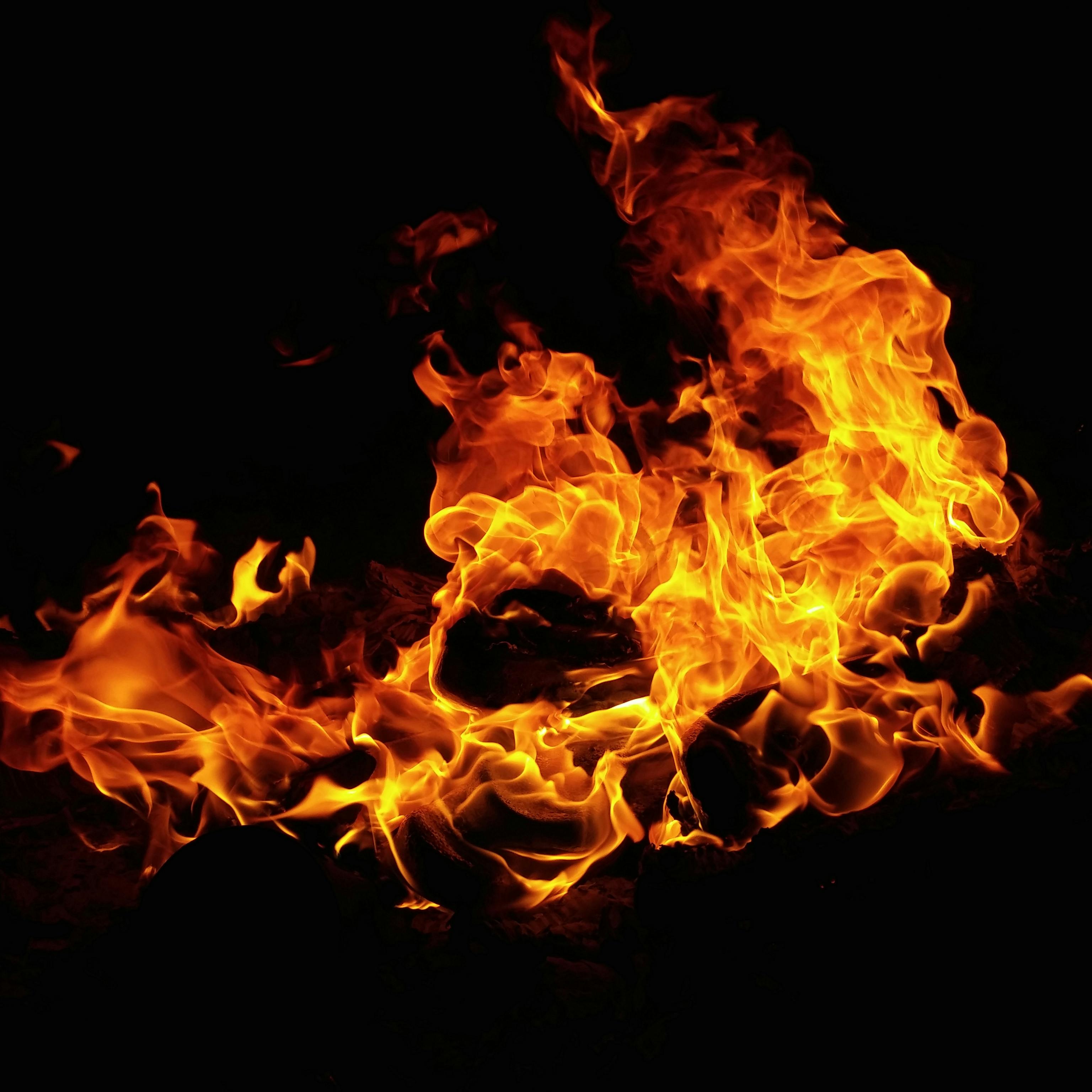 Fires disappearing in an instant